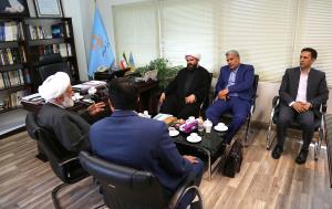 دیدار حاج آقای نیک بین نماینده مردم کاشمر با حجت الاسلام والمسلمین روحانی نژاد نماینده ولی فقیه  و رئیس شورای مرکزی در بنیاد مسکن انقلاب اسلامی