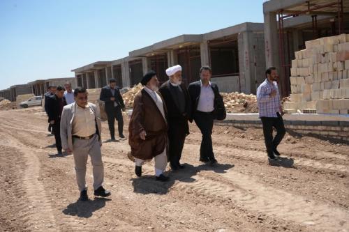بازدید نماینده ولی فقیه در بنیاد مسکن انقلاب اسلامی از پروژه 250 واحدی نهضت ملی مسکن در شهرستان کهک؛ پیشرفت 21 هکتاری در مسیر تحقق عدالت مسکن