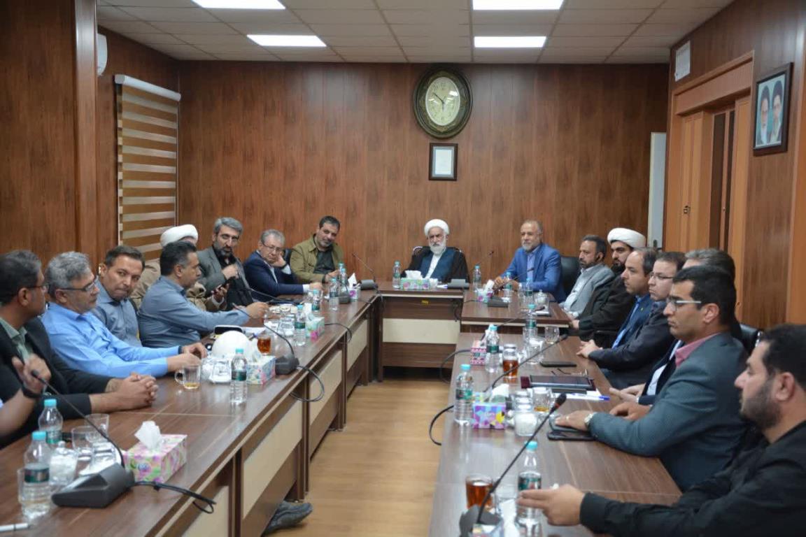 جلسه هماهنگی مدیران و مسئولین کارخانه سیمان شهرکرد با حضور حجت‌الاسلام والمسلمین روحانی نژاد